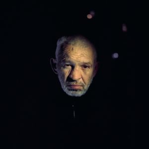 как помочь бомжу